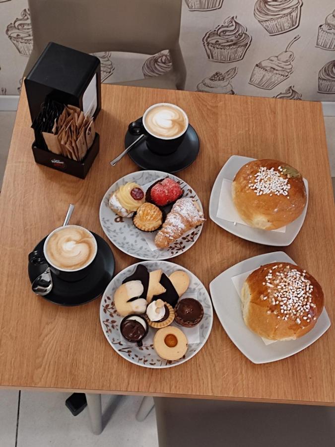 Vento Di Bolina Bed & Breakfast Джовинацо Екстериор снимка